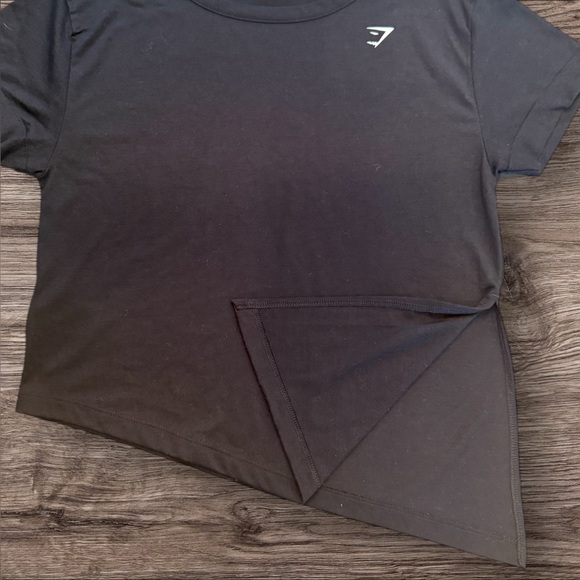 GYMSHARK Black XS Asymmetrical Hem T Shirt Active Workout Side Slit Lightweight - Picture 5 of 10